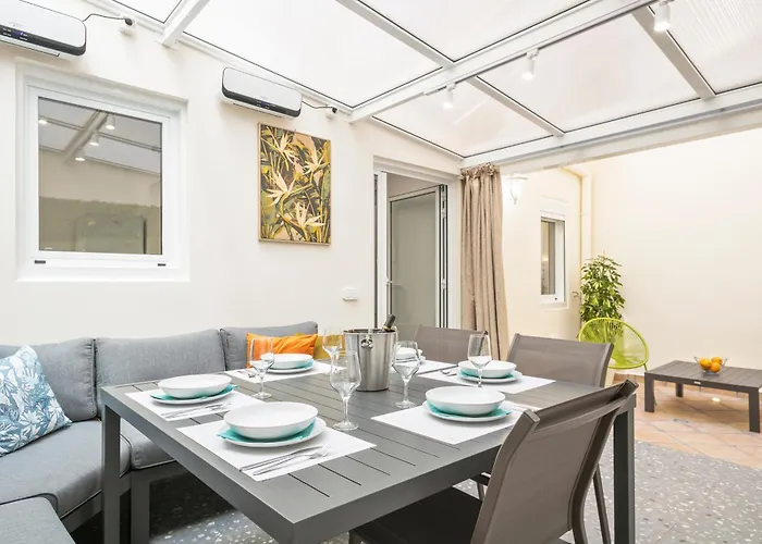 Boutique Plaza Catalonia Suites Cornella
