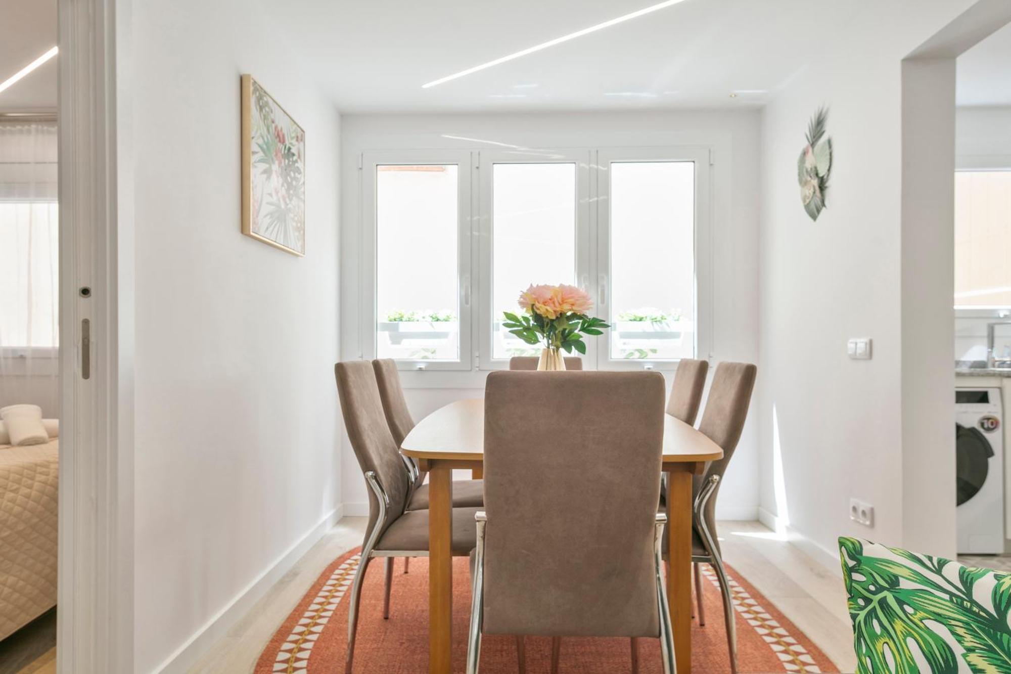 Boutique Plaza Catalonia Cornella Apartment *